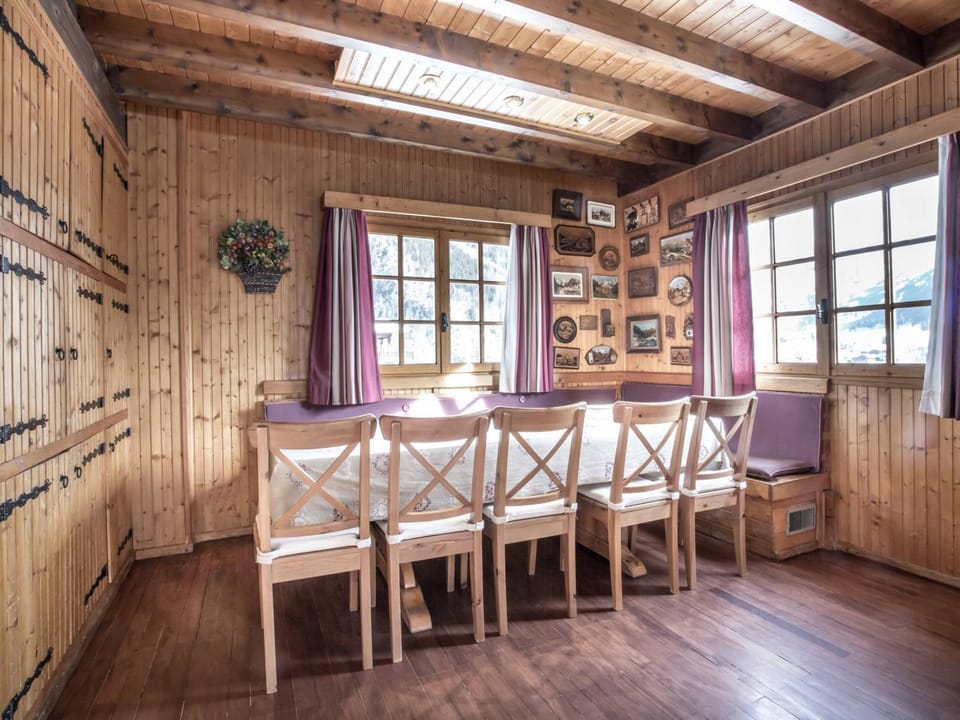Chalet pour 10 personnes, proche des pistes, avec cheminée et garage, animaux admis - FR-1-304-109 Chalet in La Clusaz