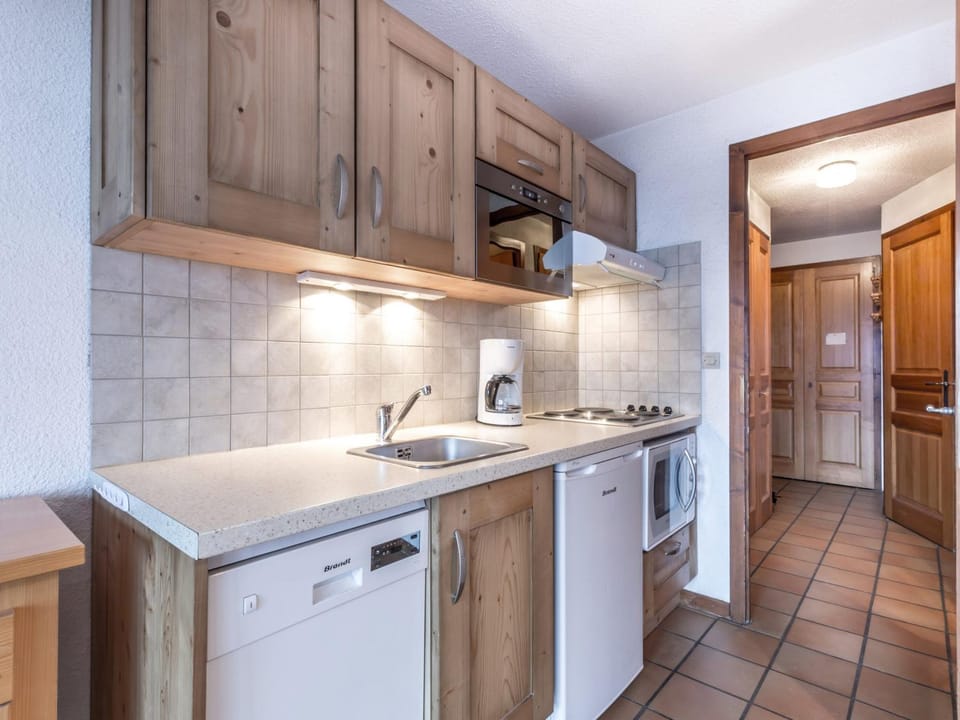 Studio sud, proche pistes / commerces, animaux admis, garage - FR-1-304-81 Apartment in La Clusaz
