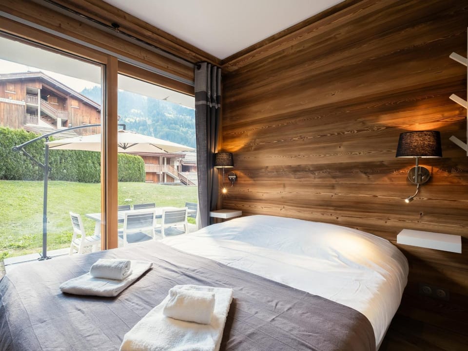 Appart 3★, 6 pers, terr. sud, centre La Clusaz, à 50m pistes, animaux admis - FR-1-304-190 Apartment in La Clusaz