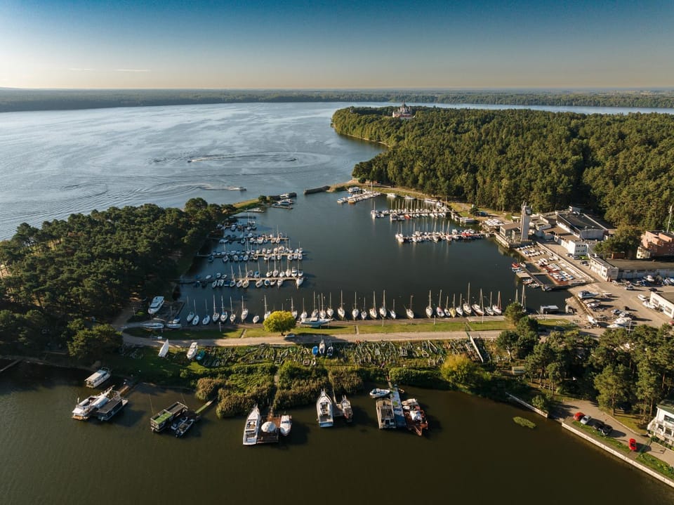 Nearby landmark, Day, Beach, City view, Lake view, Sea view