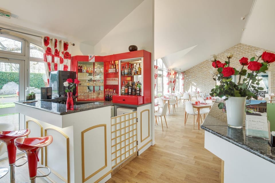Lounge or bar