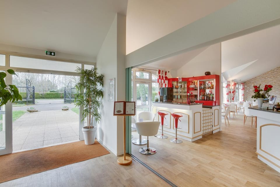 Lobby or reception, Lounge or bar