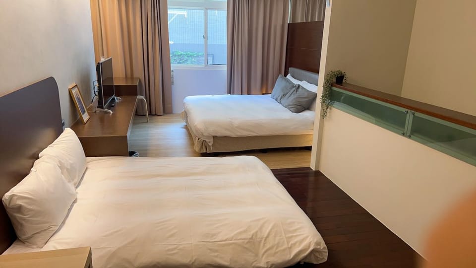 喃行旅-一房一車位 毛孩友善客房數量有限請先預約-每隻每晚收費500元現場付費 Inn in Kaohsiung