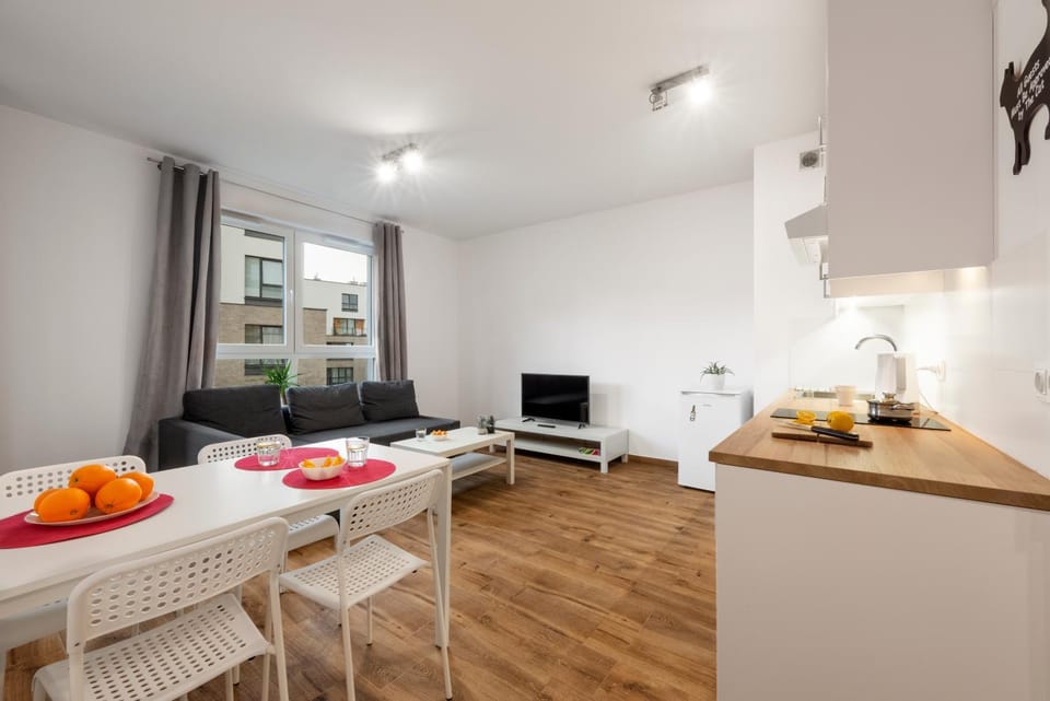TV and multimedia, Balcony/Terrace, Kitchen or kitchenette, Living room, Seating area, Dining area