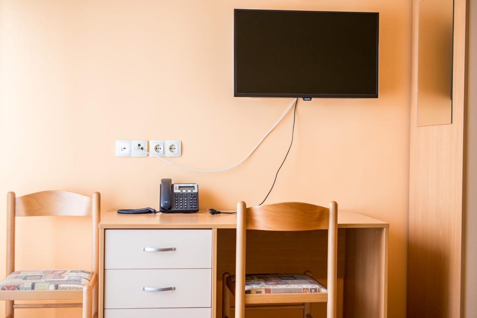 TV and multimedia, Other, Photo of the whole room