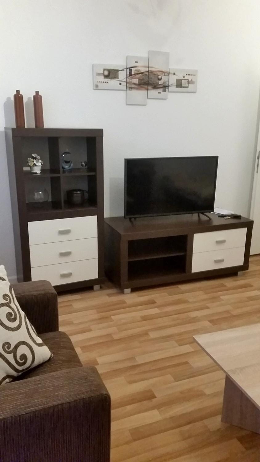 Living room, Photo of the whole room, Decorative detail, Decorative detail