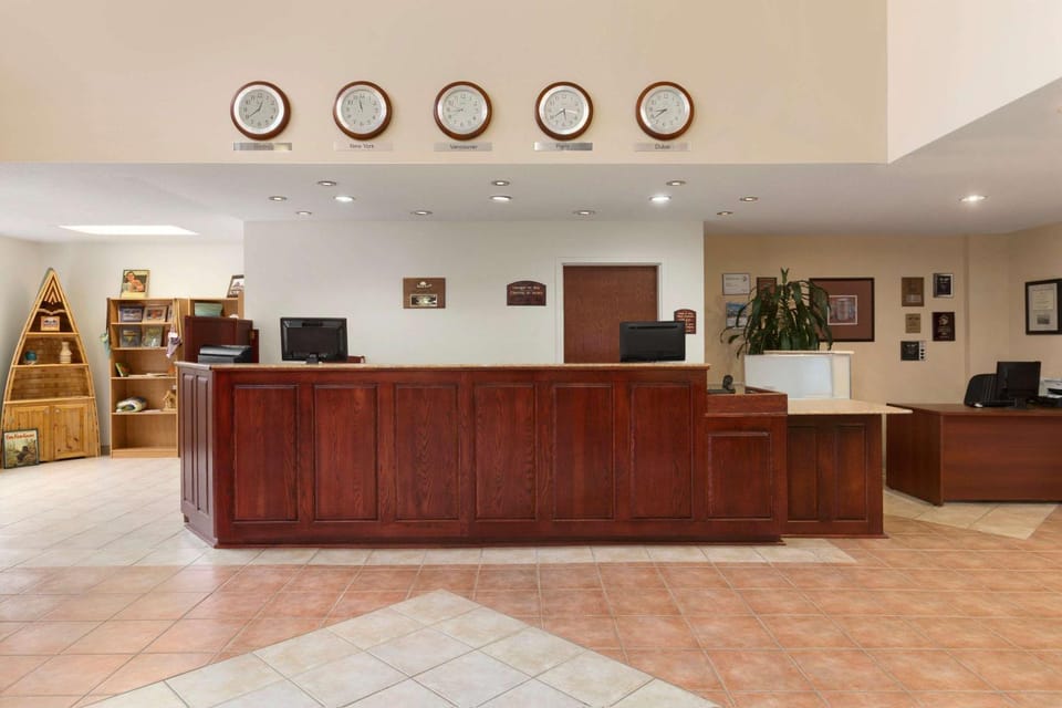 Lobby or reception, On site