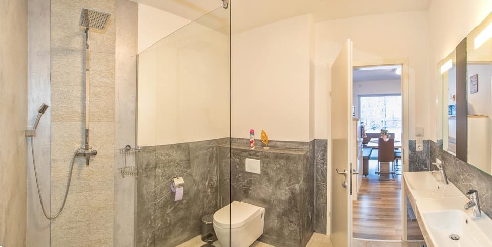 Toilet, Bathroom