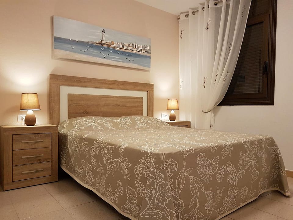 Beautiful Apartment In Apartamerica, Las Americas LA140 Apartment in Playa de las Americas