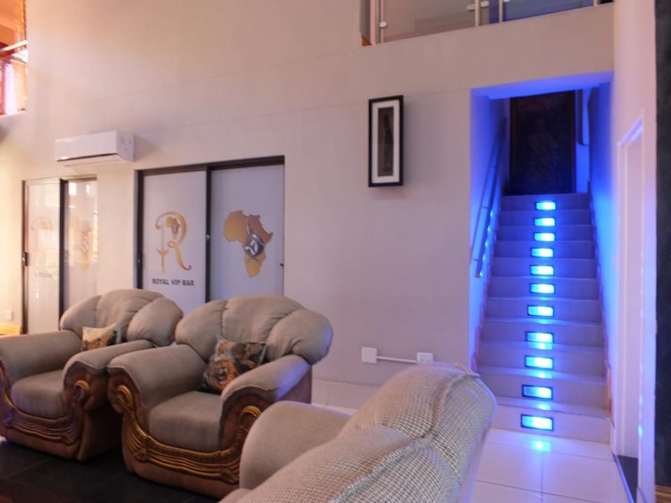 Royal Castle Guest House Bed and Breakfast in Windhoek