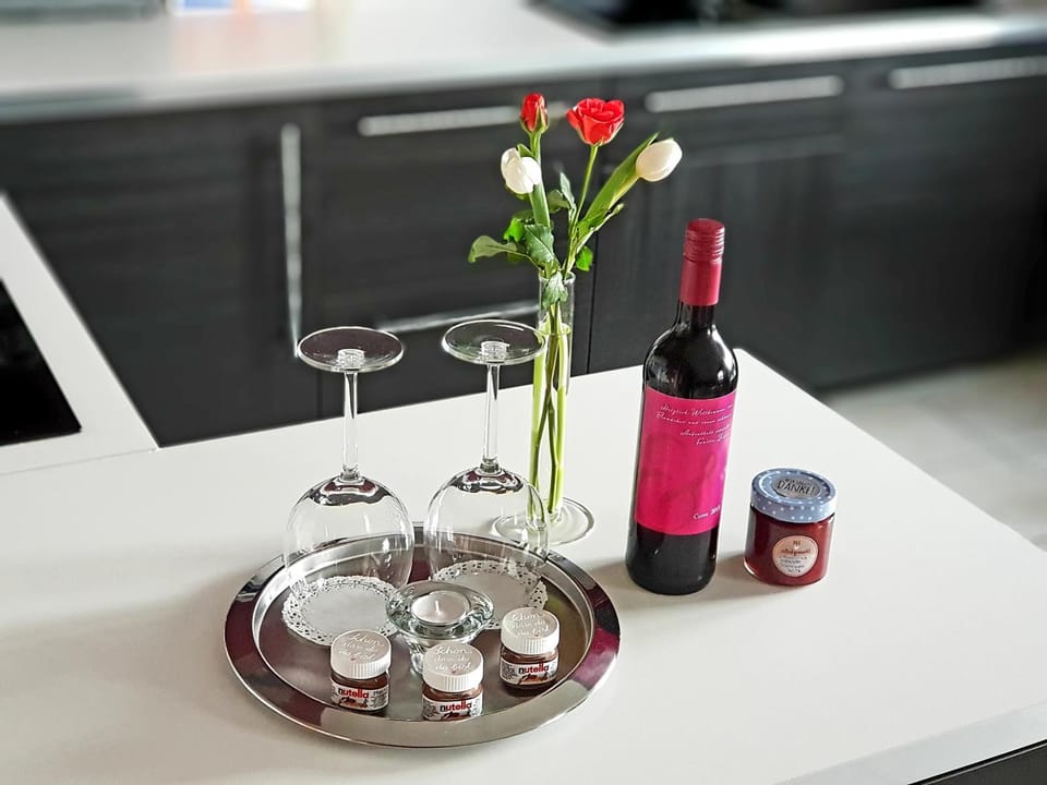 Food and drinks, Decorative detail, Drinks, Alcoholic drinks