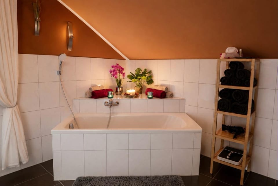 Bathroom, Bath