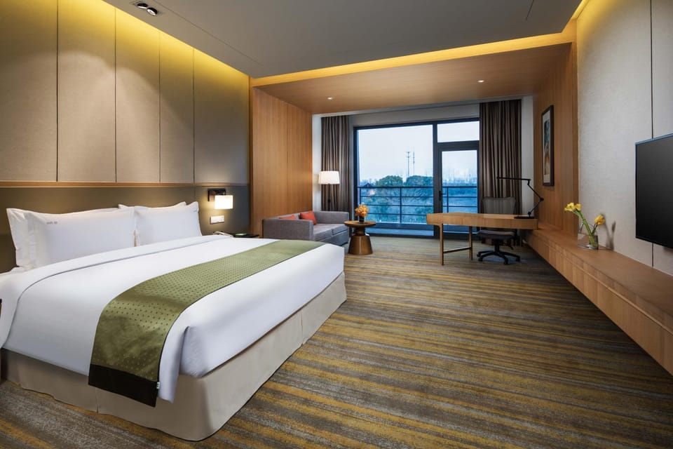 Bedroom, bunk bed