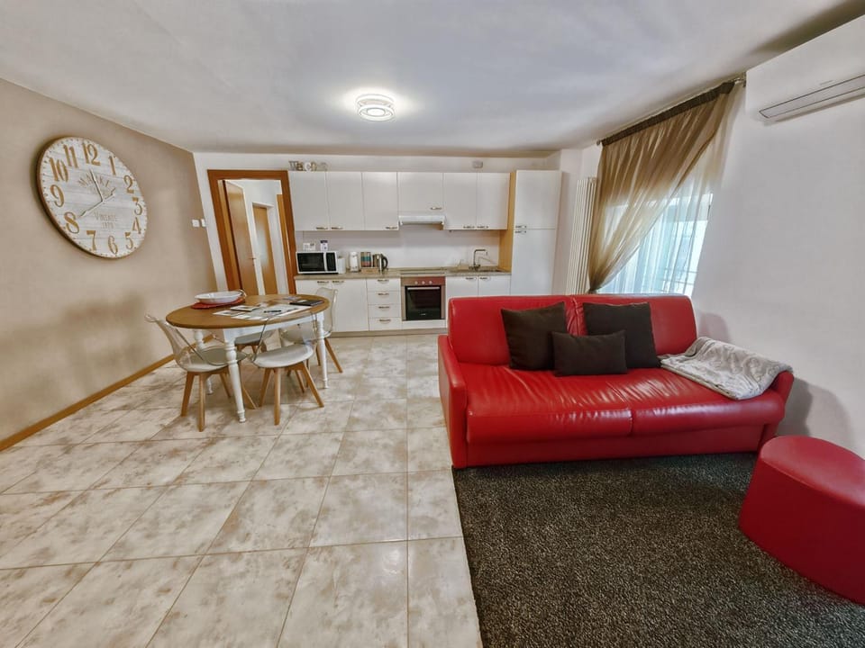 RivApartmentsDowntowN Love Apartment in Riva del Garda