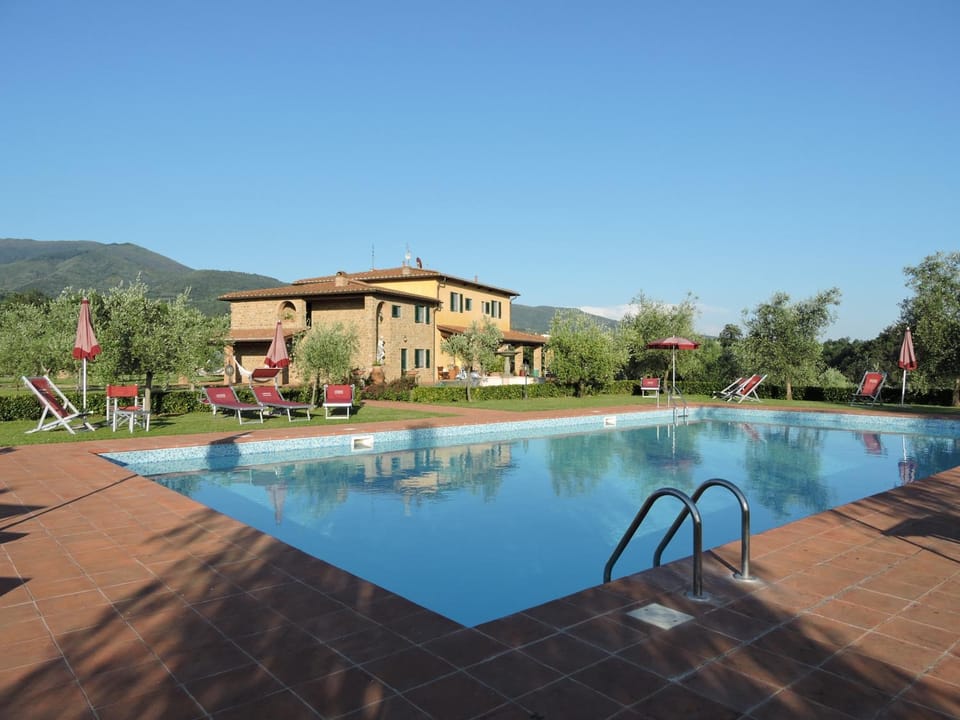 Swimming pool, Swimming pool