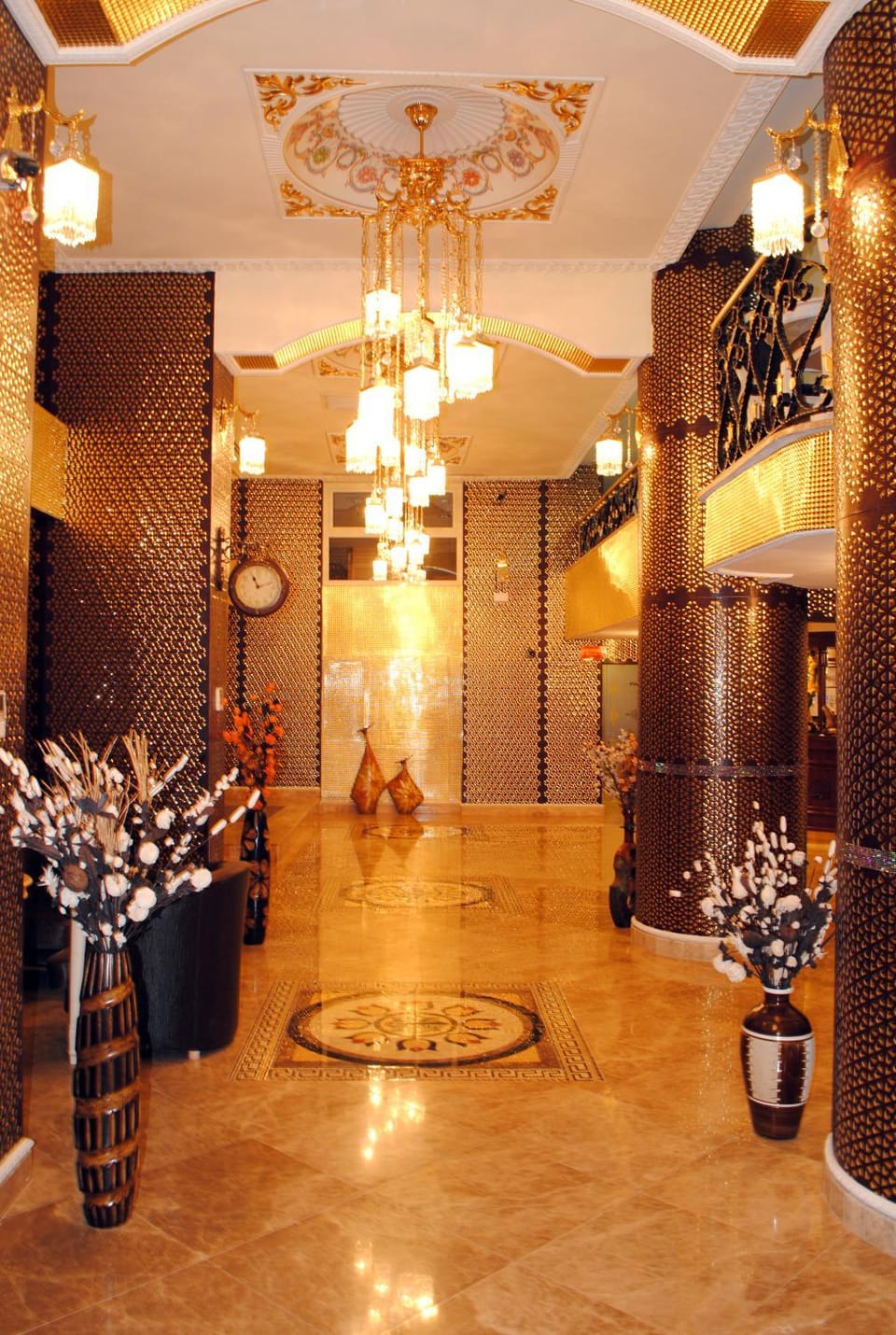 Spring, Night, Lobby or reception, Decorative detail