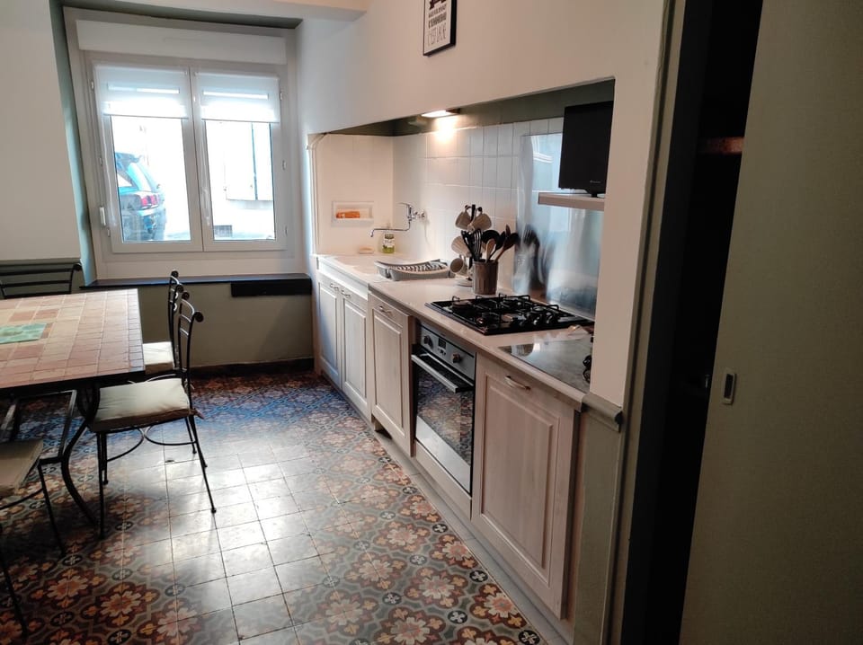 Kitchen or kitchenette, dishwasher, minibar, pet friendly, stove, toaster