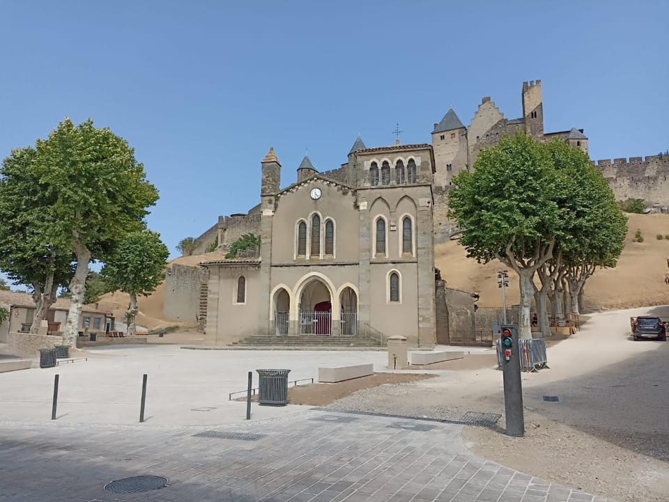 Neighbourhood, Landmark view, Location