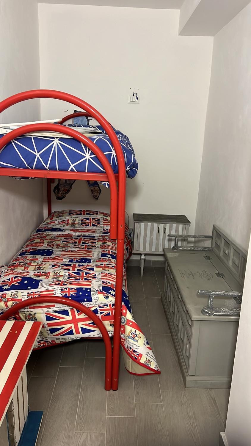 bunk bed