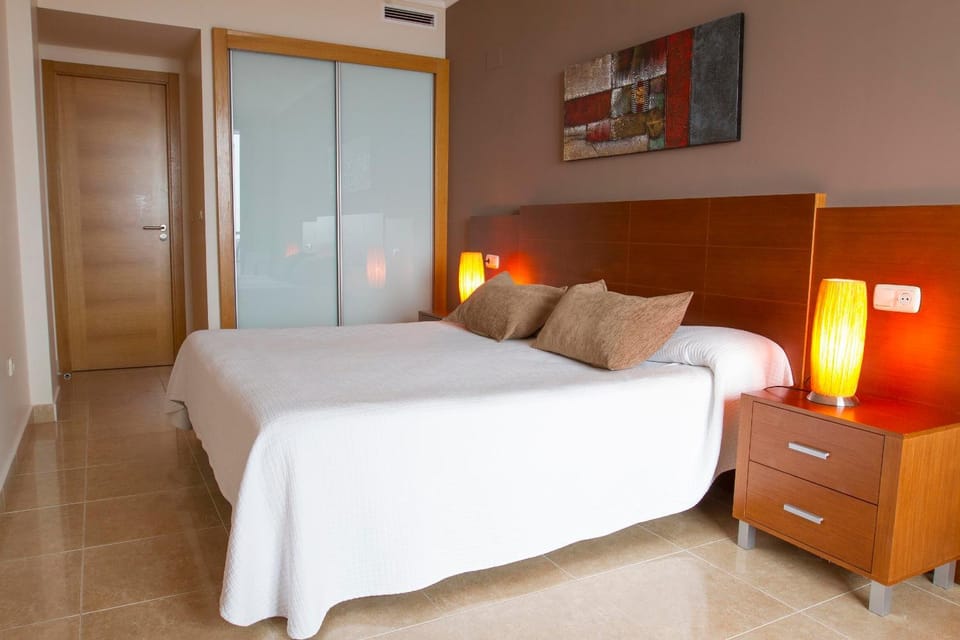 Bed, Photo of the whole room