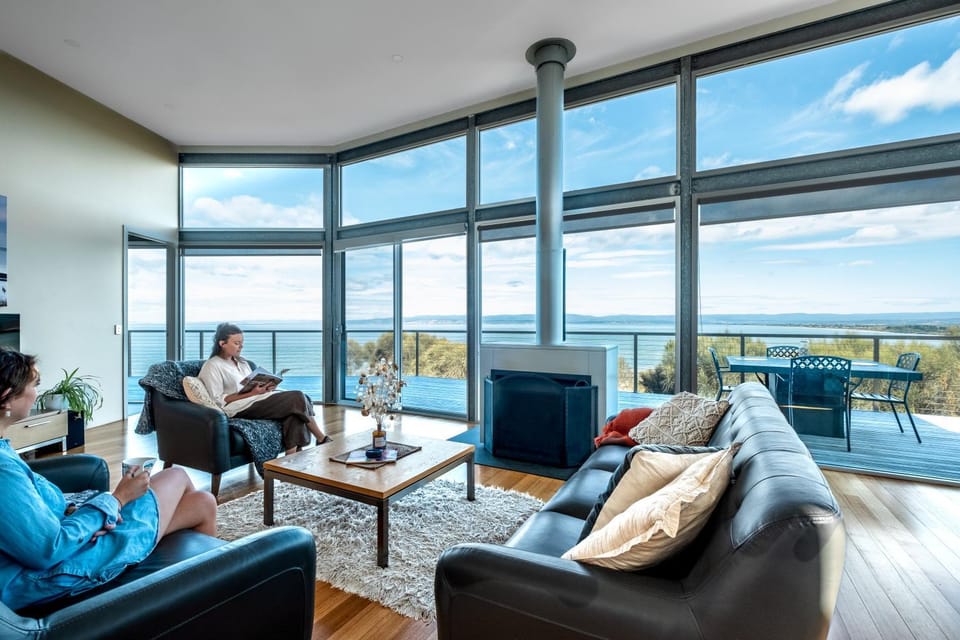 TV and multimedia, Balcony/Terrace, Living room, Seating area, flat iron