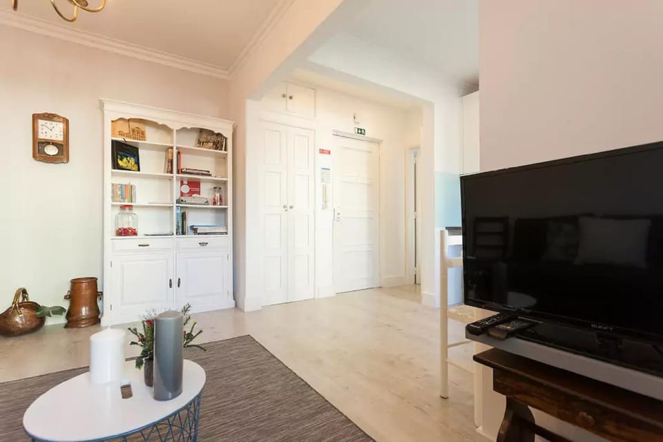 Facade/entrance, Lobby or reception, Seating area