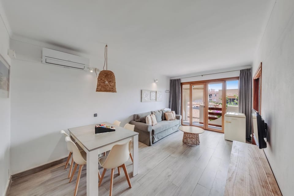 Apartamentos Estanques Apartment in Migjorn