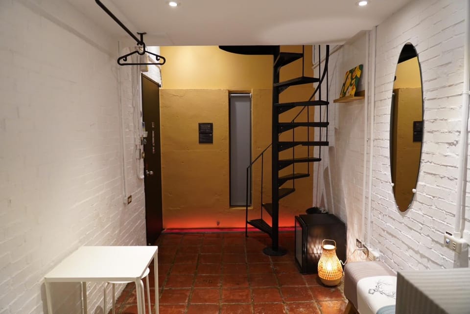Zhengxing Yenping Homestay Apartment in Kaohsiung