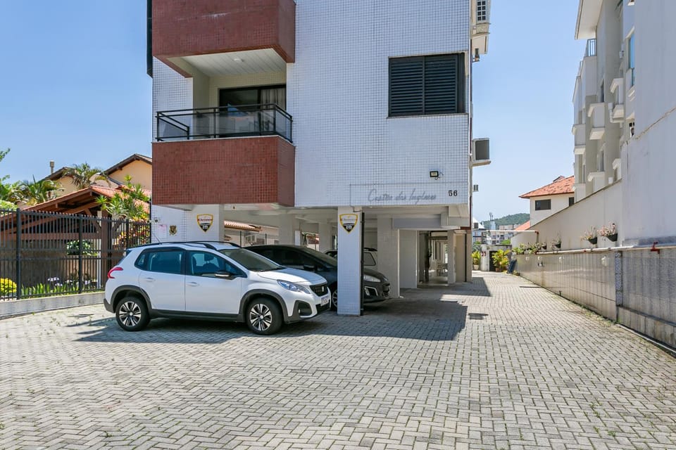 Property building, Parking
