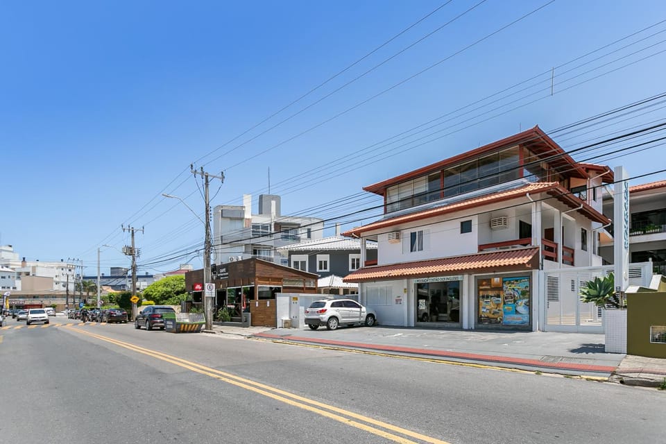 Property building, Street view