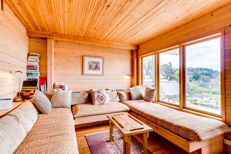 Escape to Oceanside House in Oregon
