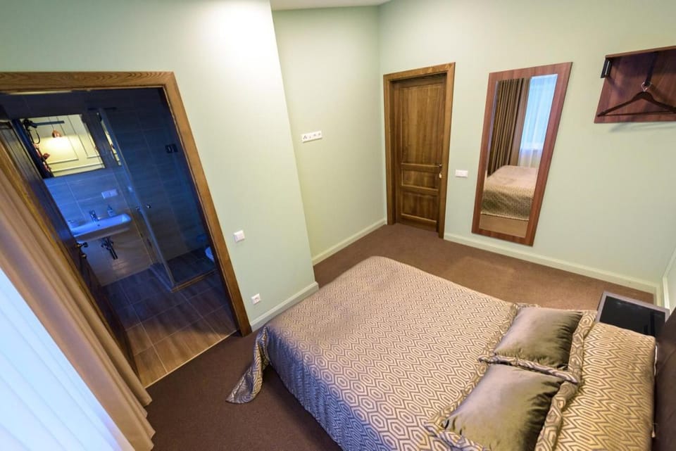Bed, Photo of the whole room, Decorative detail