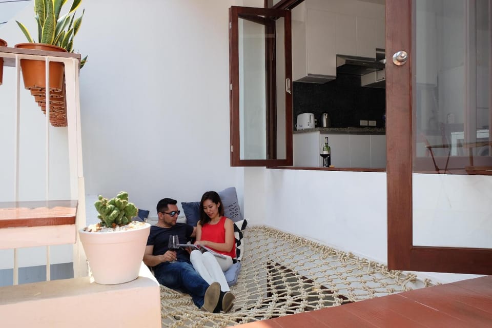 Haus Sathorn 21 Bed and Breakfast Bed and Breakfast in Bangkok