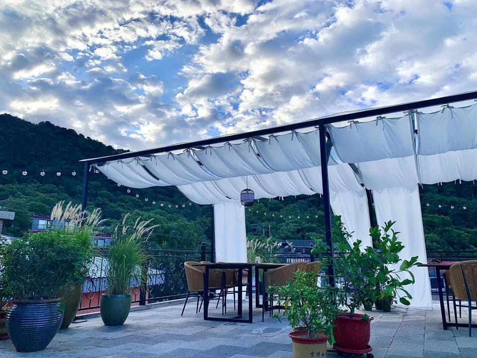 Natural landscape, Balcony/Terrace, Mountain view