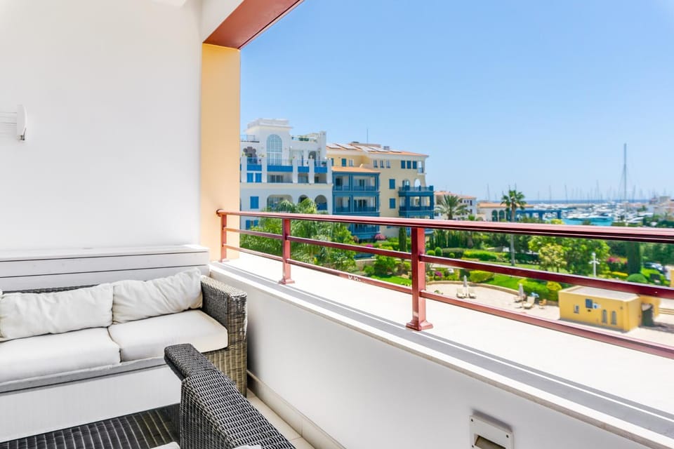 Limassol Marina Nereids D22 by Ezoria Villas Apartment in Limassol City