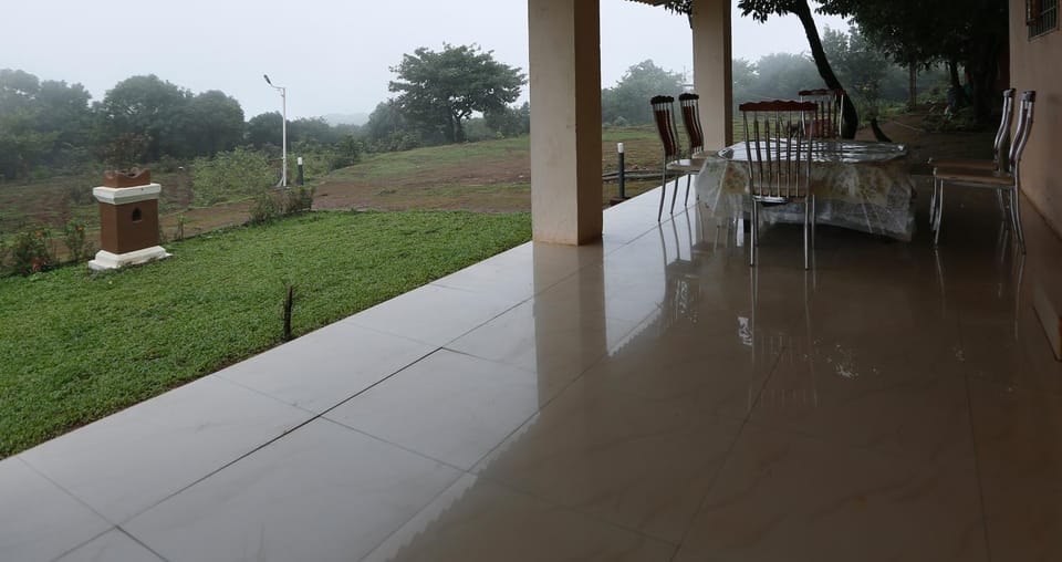 Nearby landmark, Natural landscape