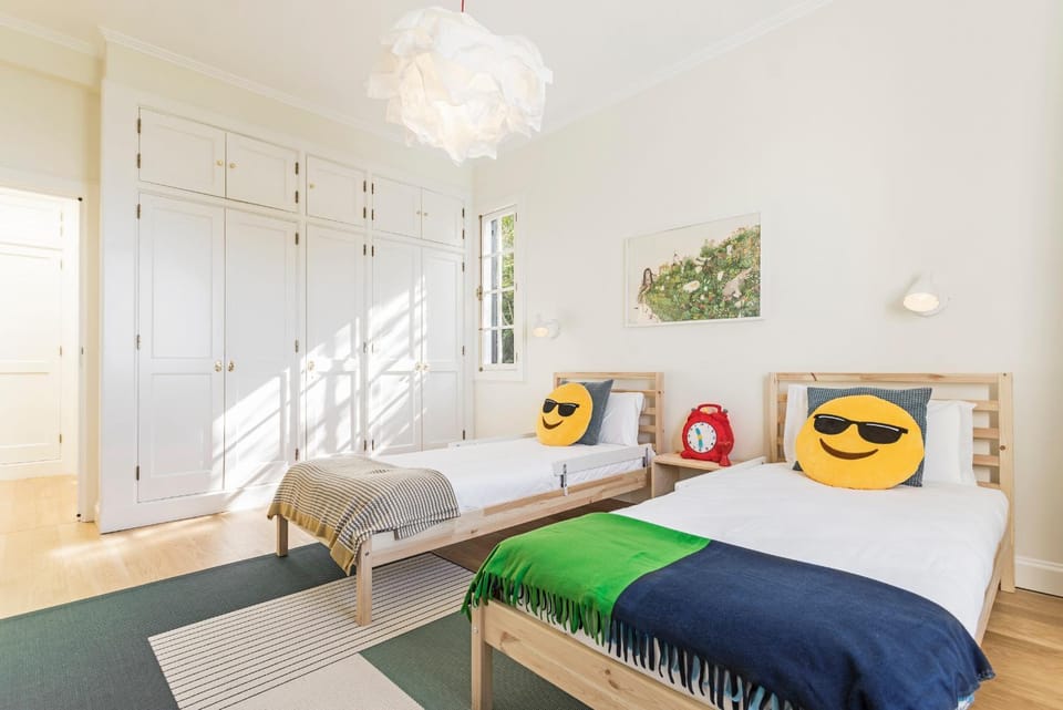 Bed, Other, Bedroom, children, older children, Family