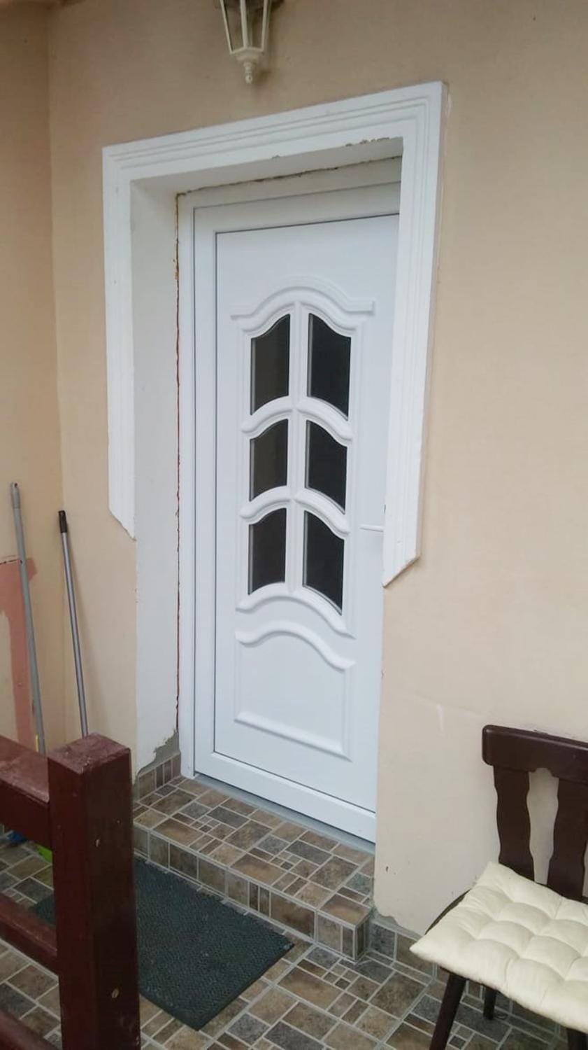 Facade/entrance, Balcony/Terrace