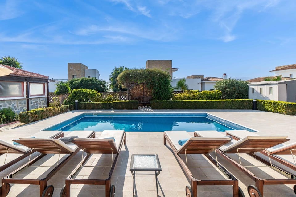 Bungalow Summerside by Ezoria Villas Villa in Peyia
