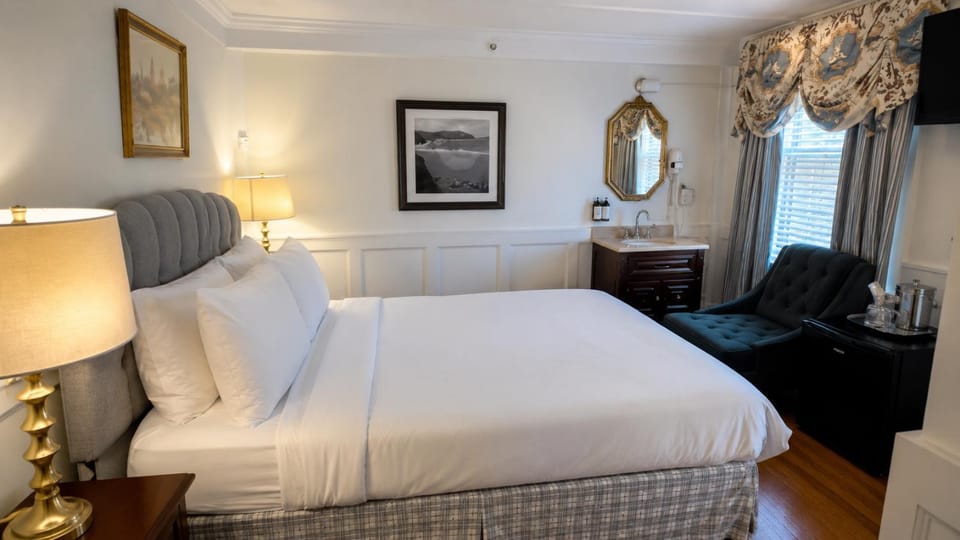 Bellevue House Bed and Breakfast in Newport