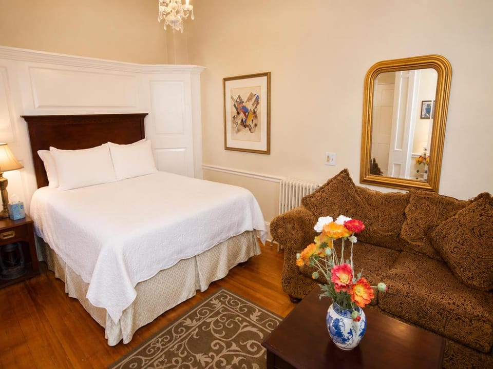 Bellevue House Bed and Breakfast in Newport