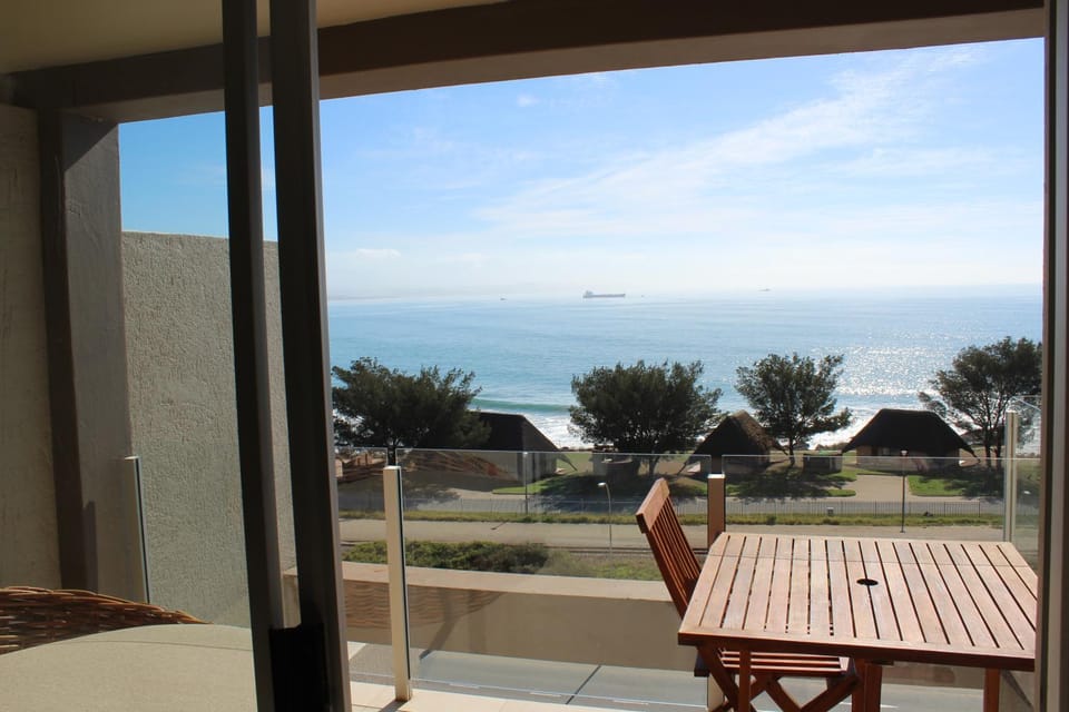Nearby landmark, Balcony/Terrace, Seating area, Dining area