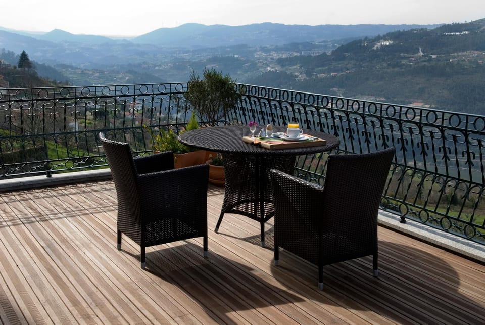 Off site, Natural landscape, Balcony/Terrace