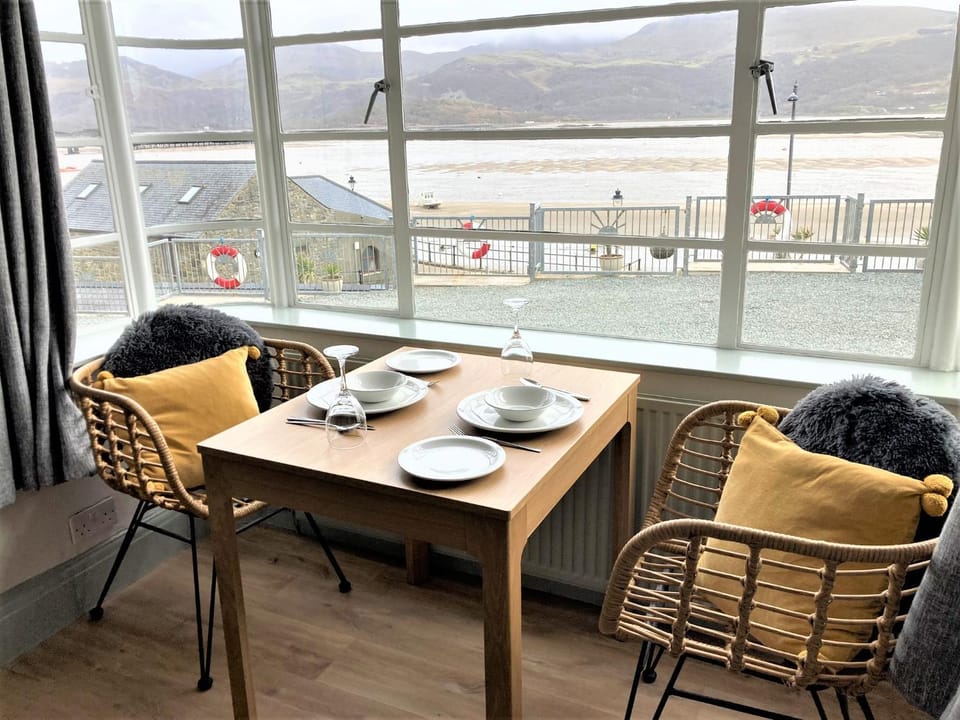 Sunray Suites Bed and Breakfast in Barmouth