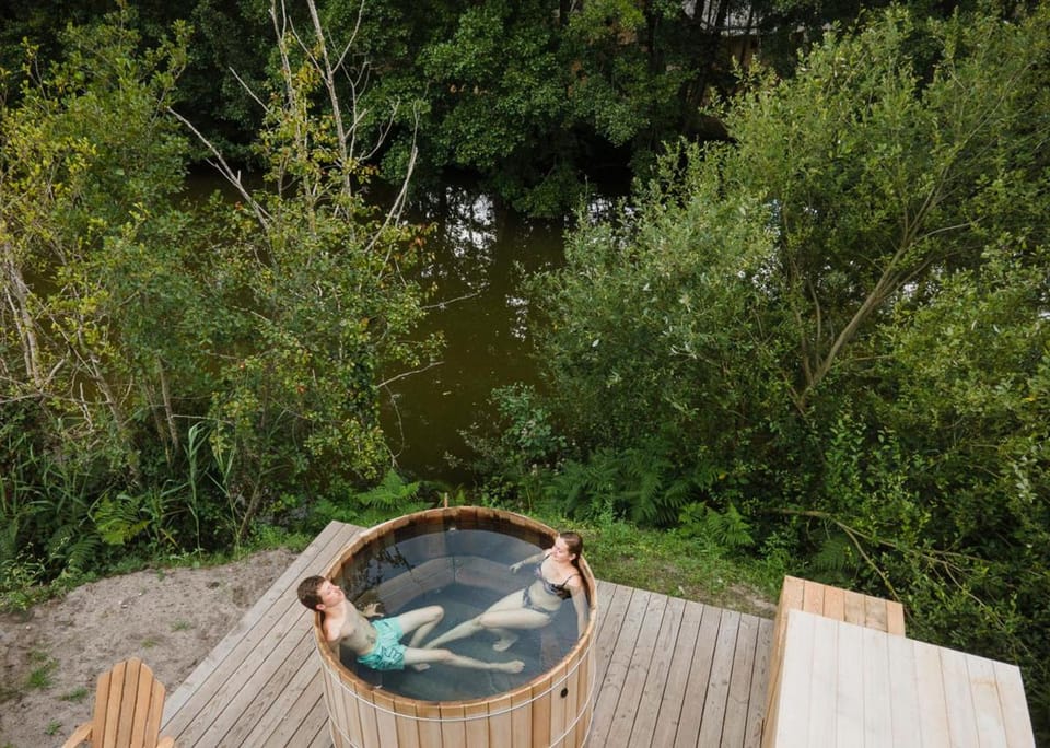 Day, People, Natural landscape, Hot Tub