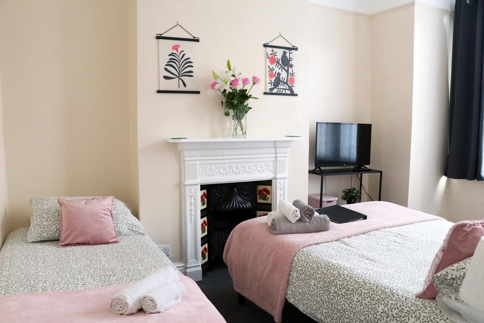 Home2Home-Rooms Bed and Breakfast in London Borough of Ealing