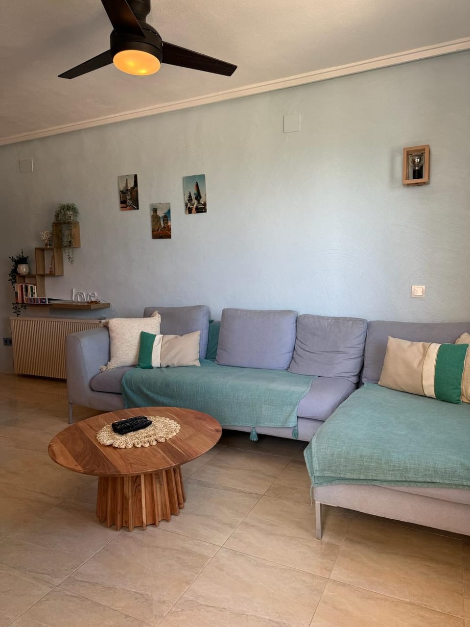 Day, Living room, Photo of the whole room, Seating area
