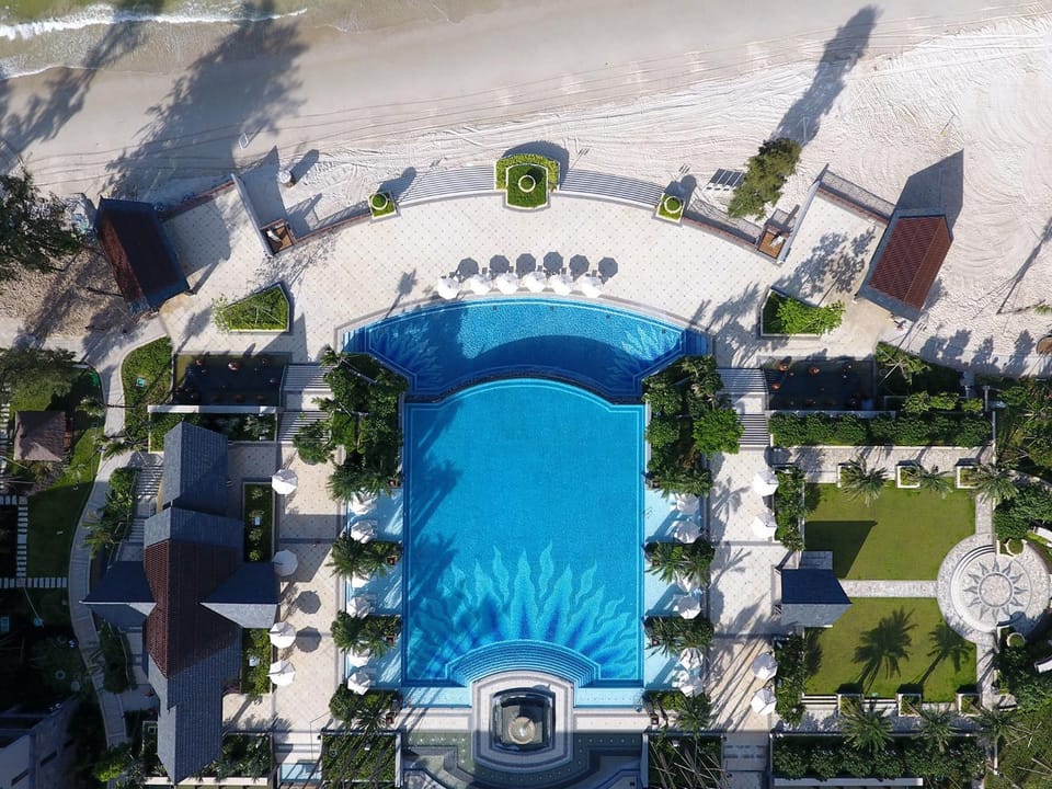 Pool view, Swimming pool