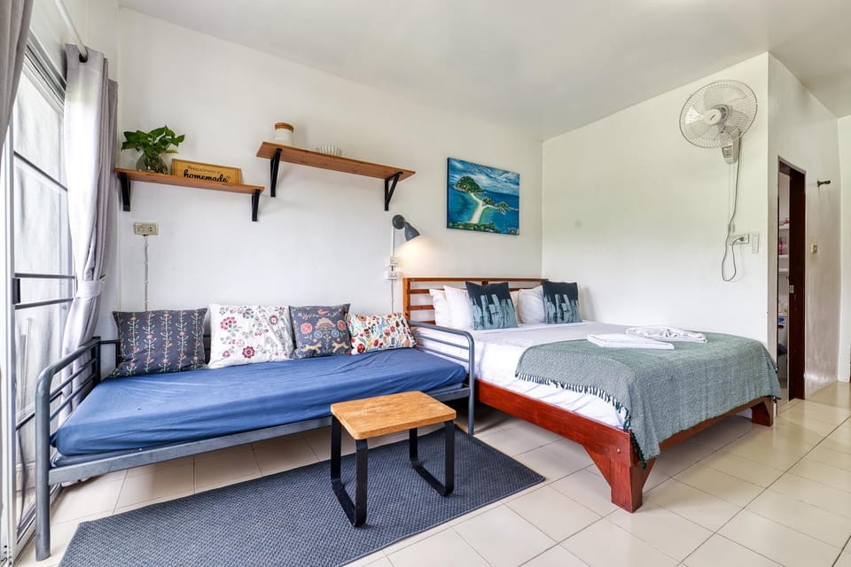 Bed, Photo of the whole room