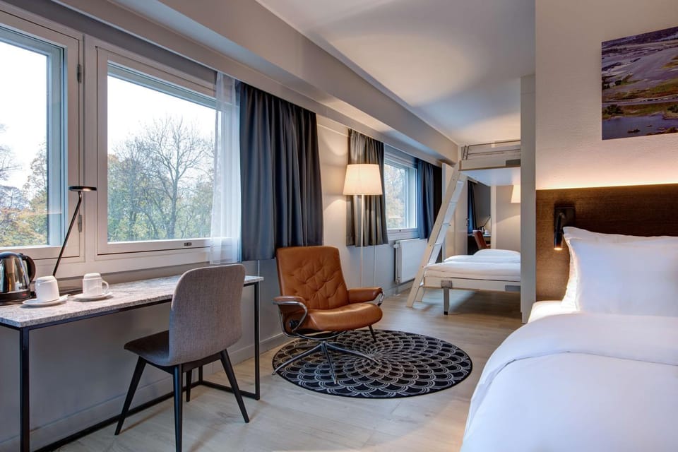 Bed, Photo of the whole room, Seating area, Bedroom, On site, bunk bed